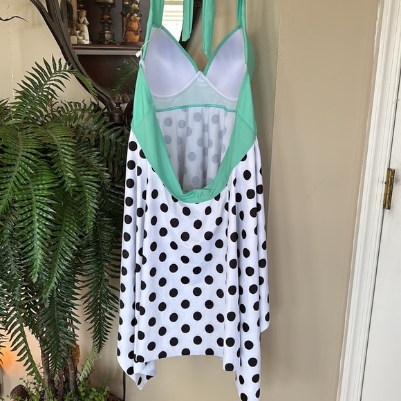 Brand New Rosegal Plus Size Swim Tankini Top Flowy Halter Green w/ Polka Dots - Picture 14 of 16